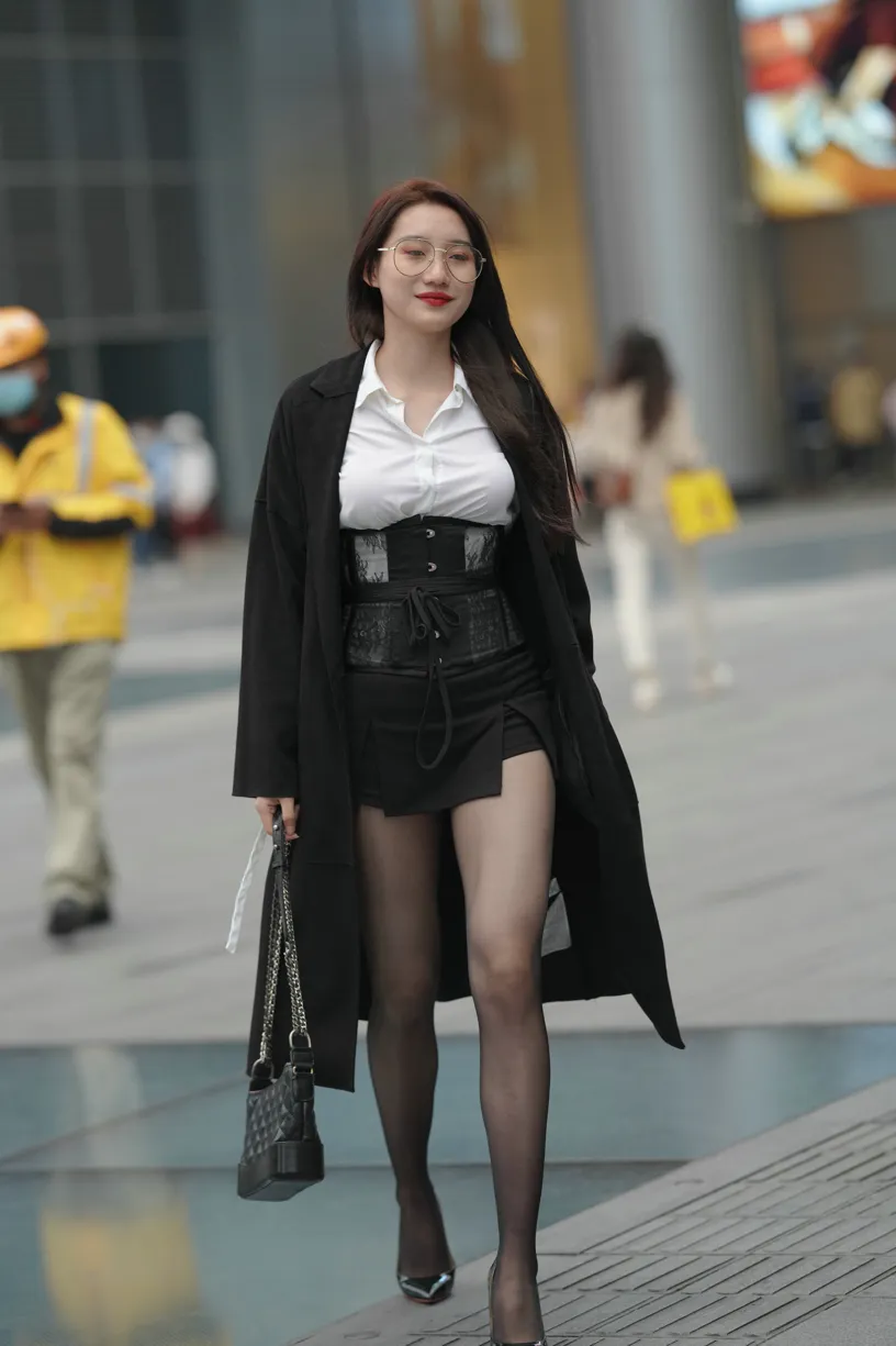 [Mzsock] NO.160 Long legs in black stockings street photography#[105P]-13